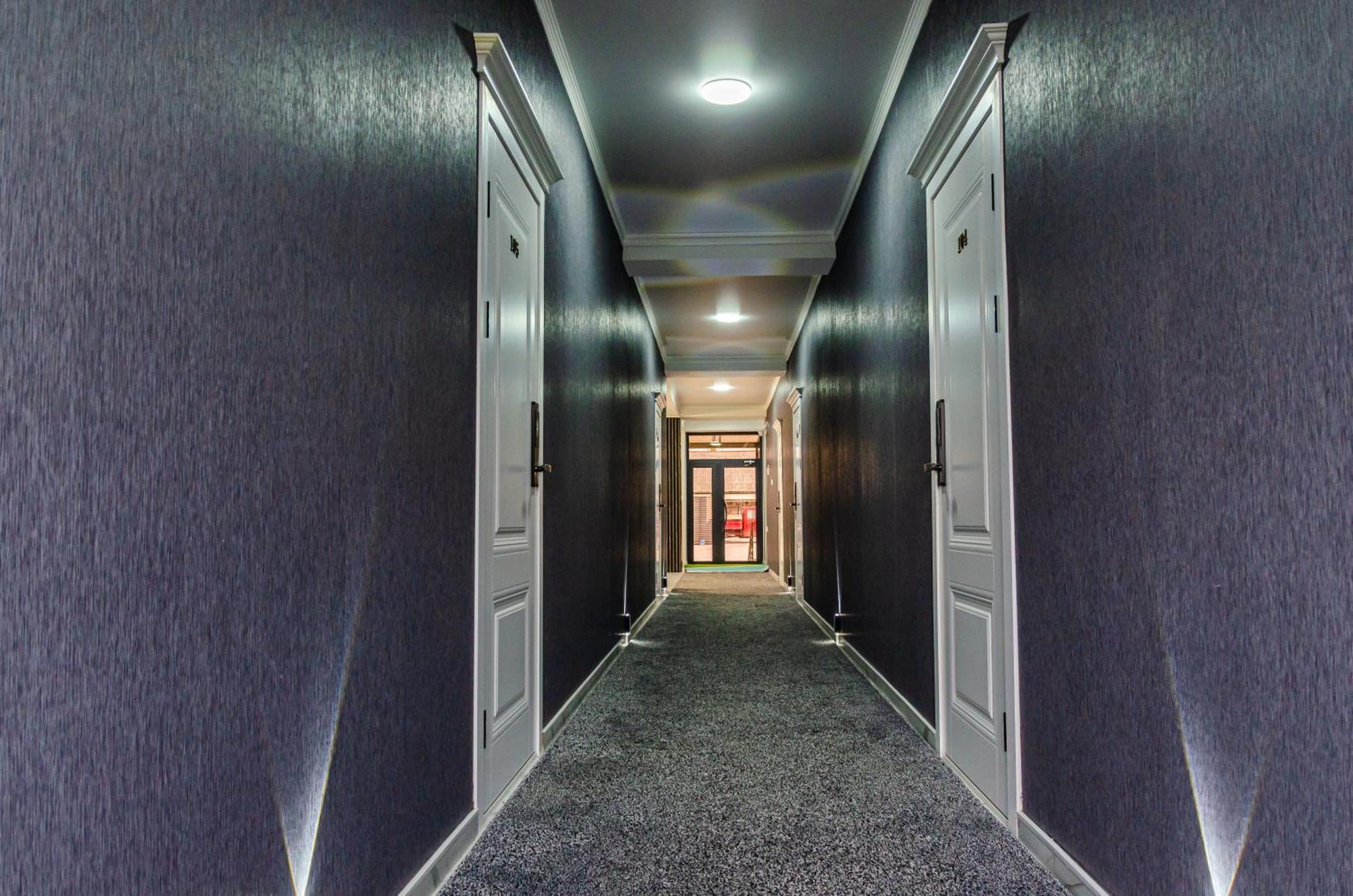 Dosman Hotel Bishkek Bagian luar foto
